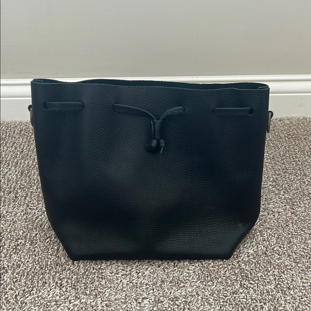 Portland Leather Large Bucket Bag